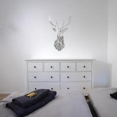 - Skipiste Um Ecke Daire *